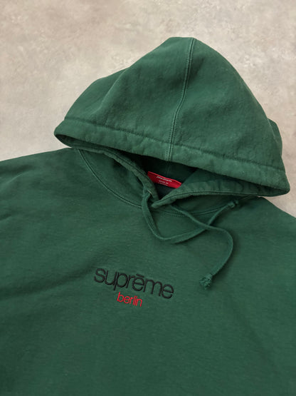 Supreme Classic Logo Berlin Shop Hoodie (Str. M)