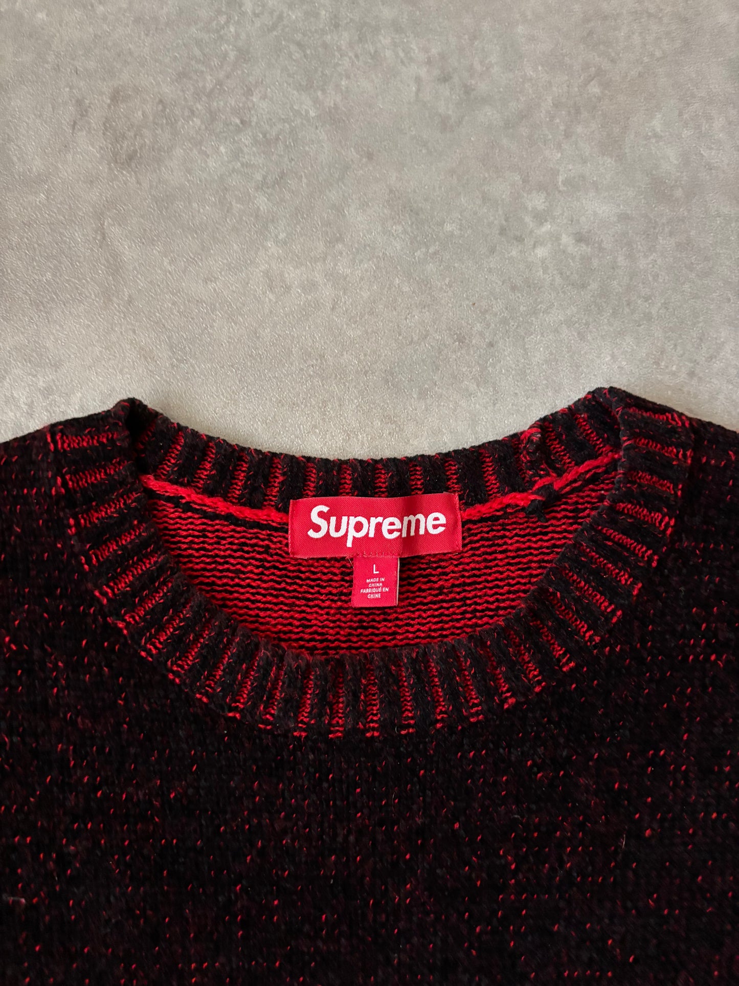 Supreme Contrast Arc Sweater (Str. L)