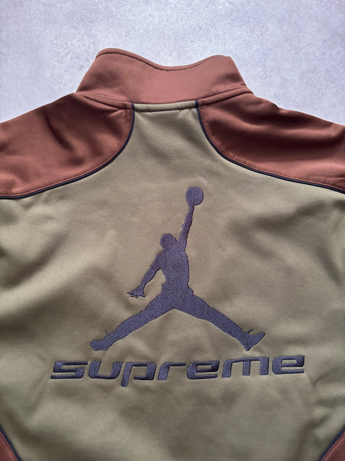 Supreme Jordan Tricot Track Jacket (Str. M)
