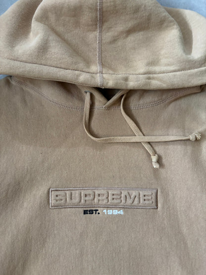 Supreme Embossed Logo Hoodie (Str. M)