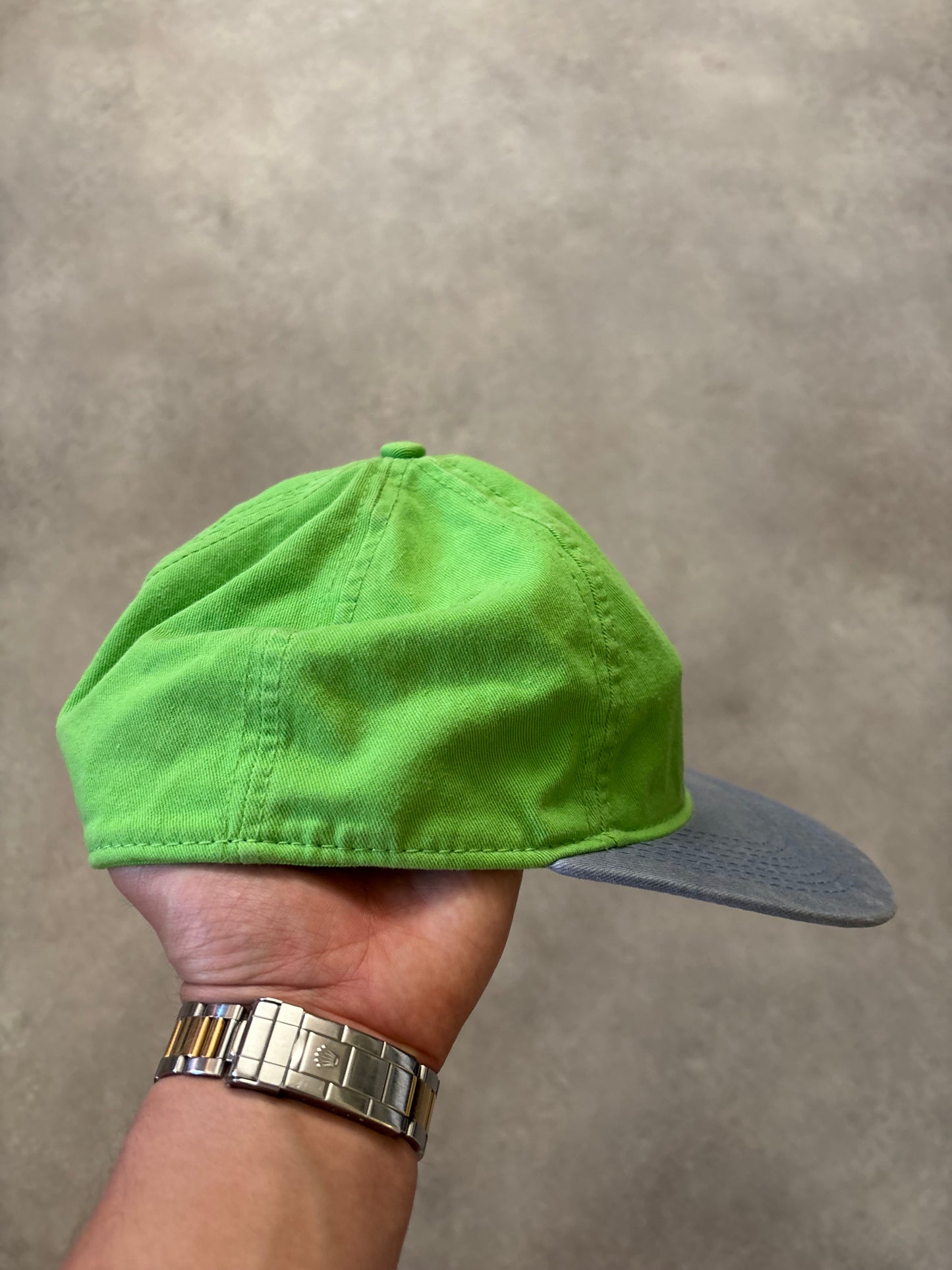 Supreme Washed Twill Fitted Cap (Str. S)