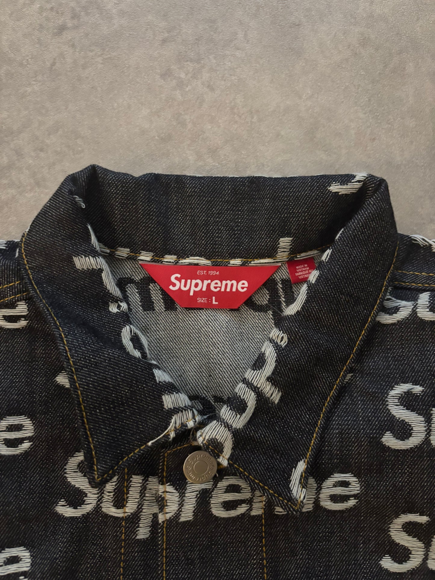 Supreme Jacquard Logos Denim Trucker Jacket (Str. L)