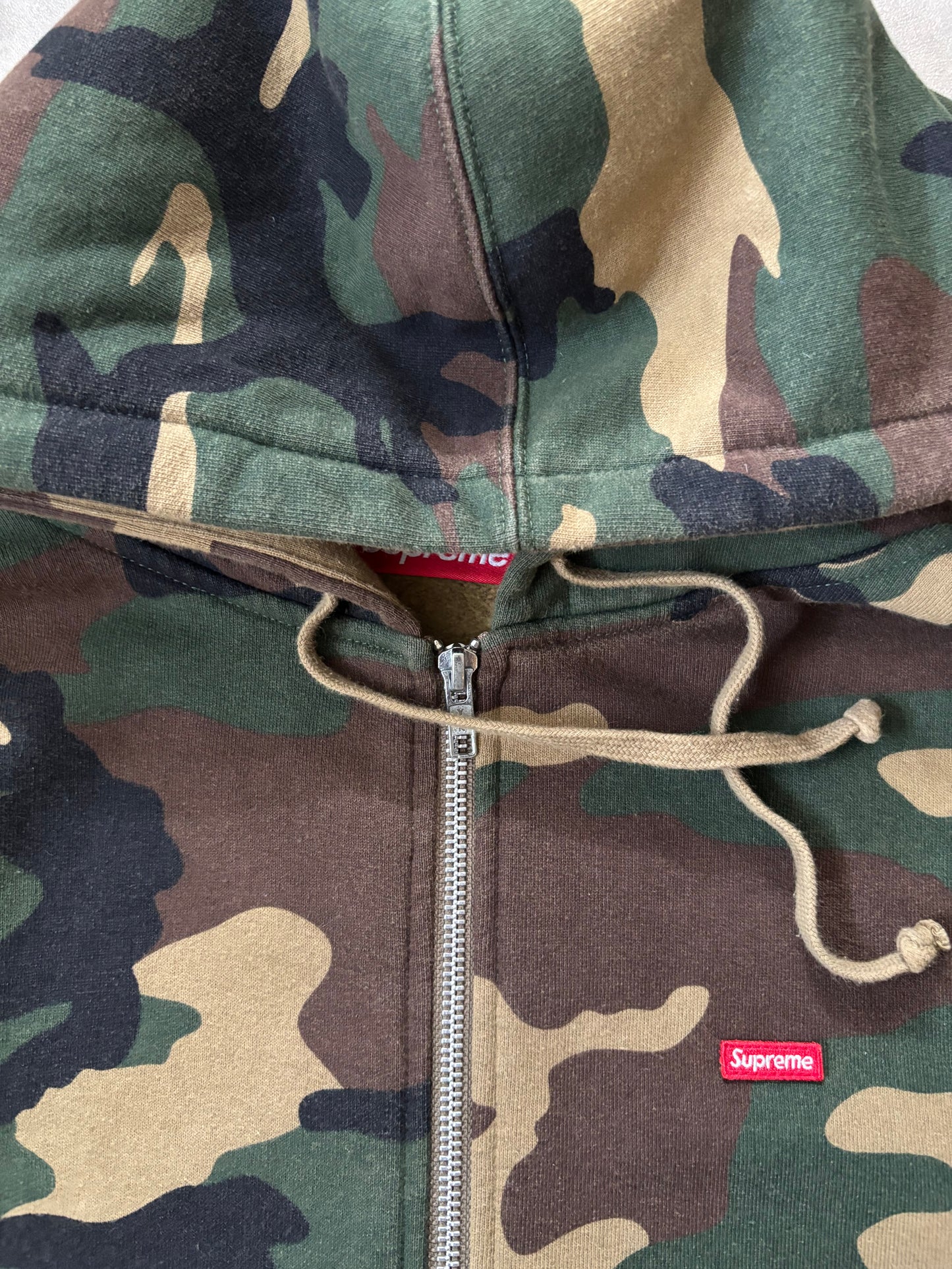 Supreme Small Box Zip Up Hooded Sweatshirt (Str. M)