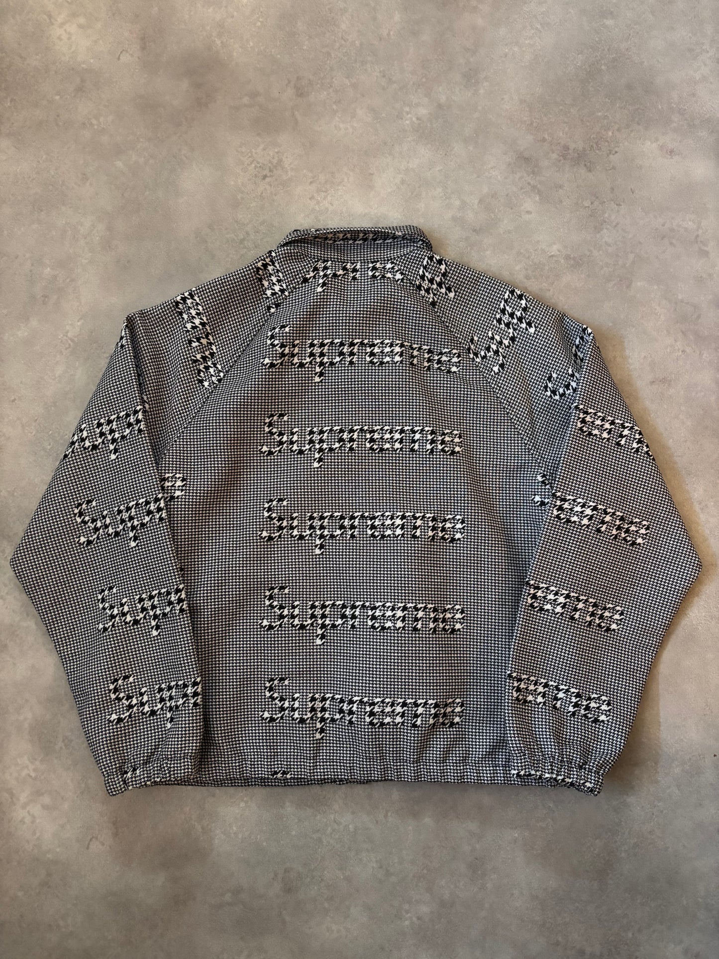 Supreme Houndstooth Logos Snap Front Jacket (Str. M)