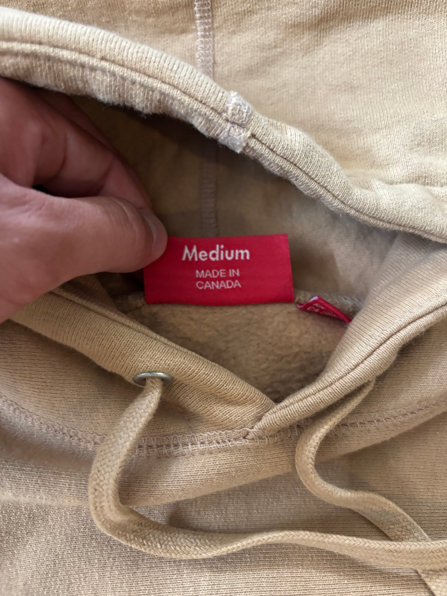 Supreme Embossed Logo Hoodie (Str. M)