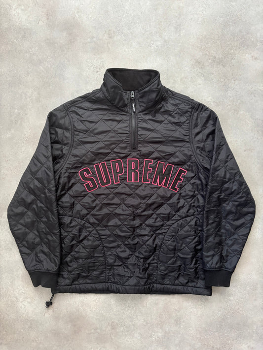 Supreme Arc Logo Quilted Half Zip Pullover (Str. M)
