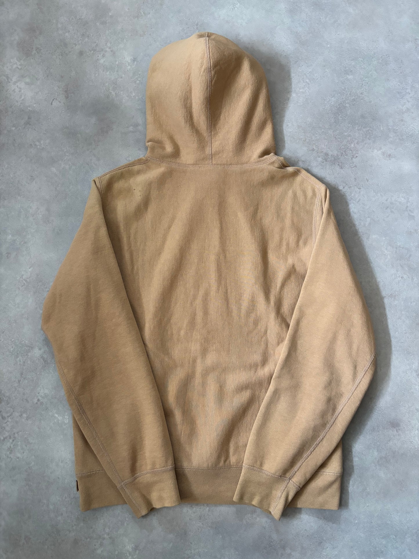 Supreme Embossed Logo Hoodie (Str. M)