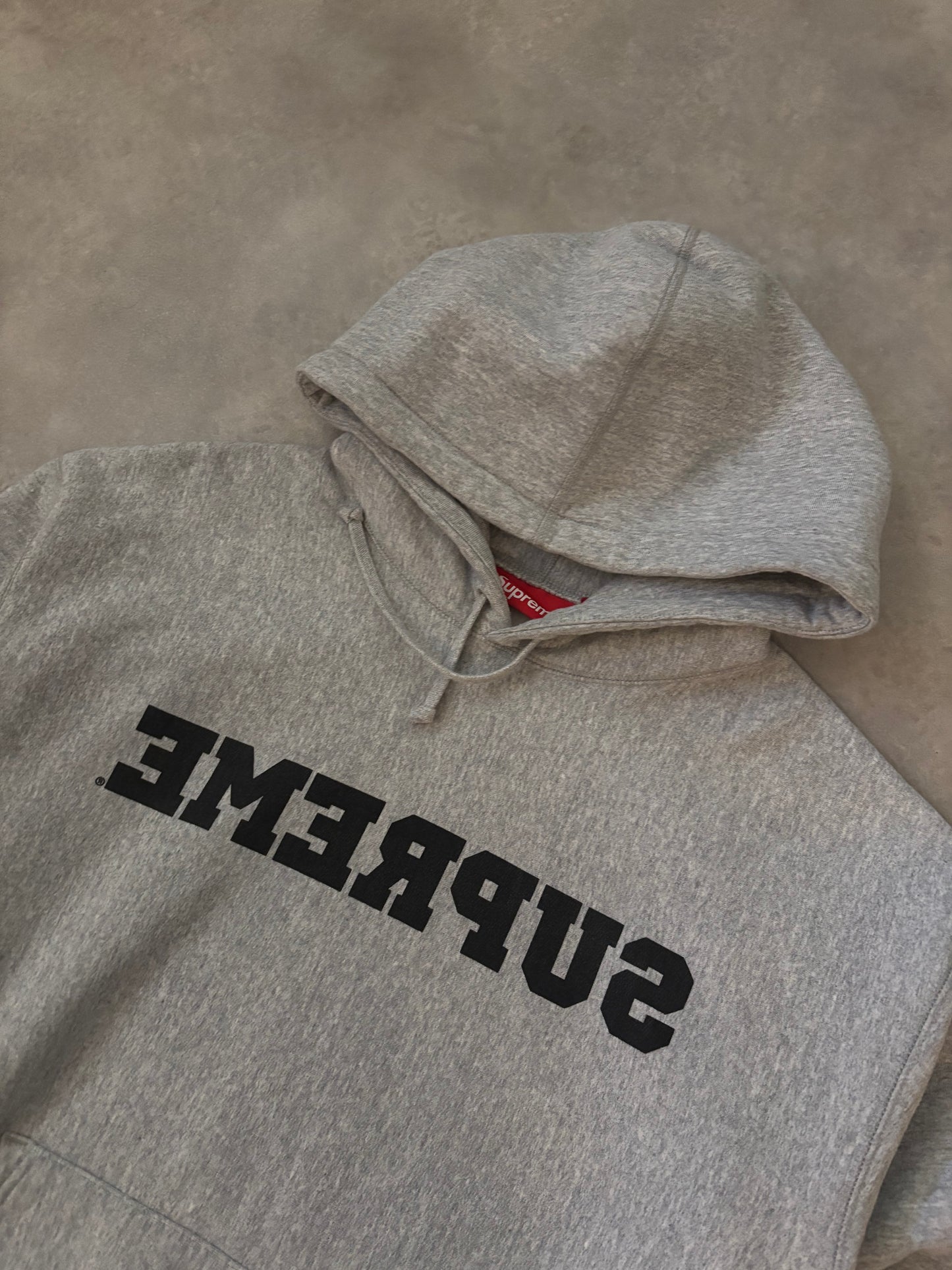 Supreme Reverse Hooded Sweatshirt (Str. M)