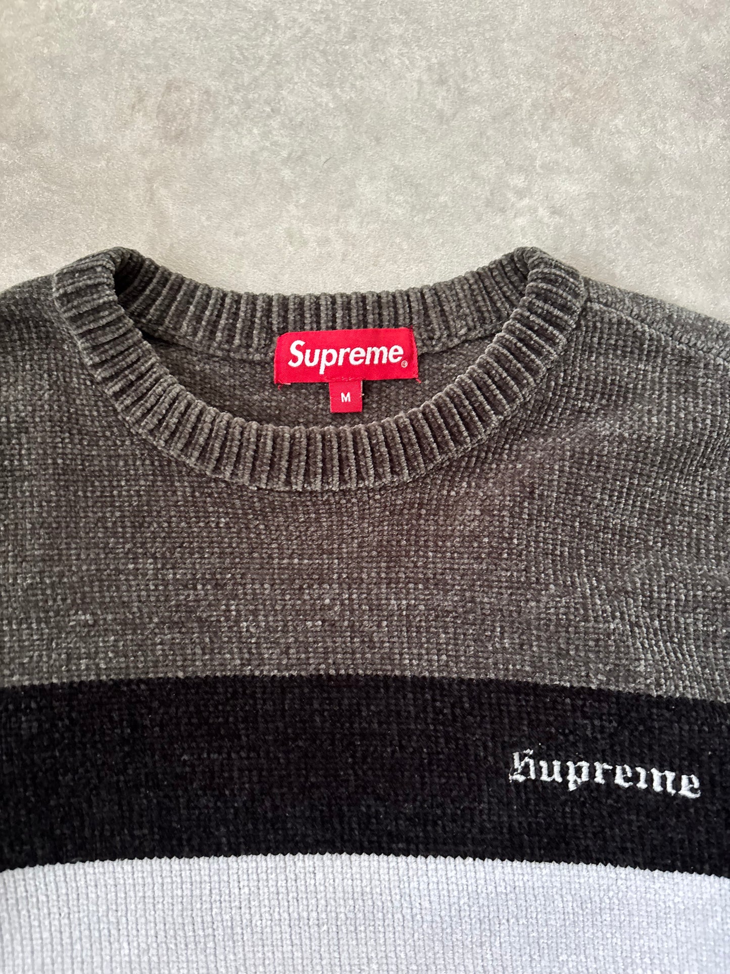 Supreme Chenille Sweater (Str. M)