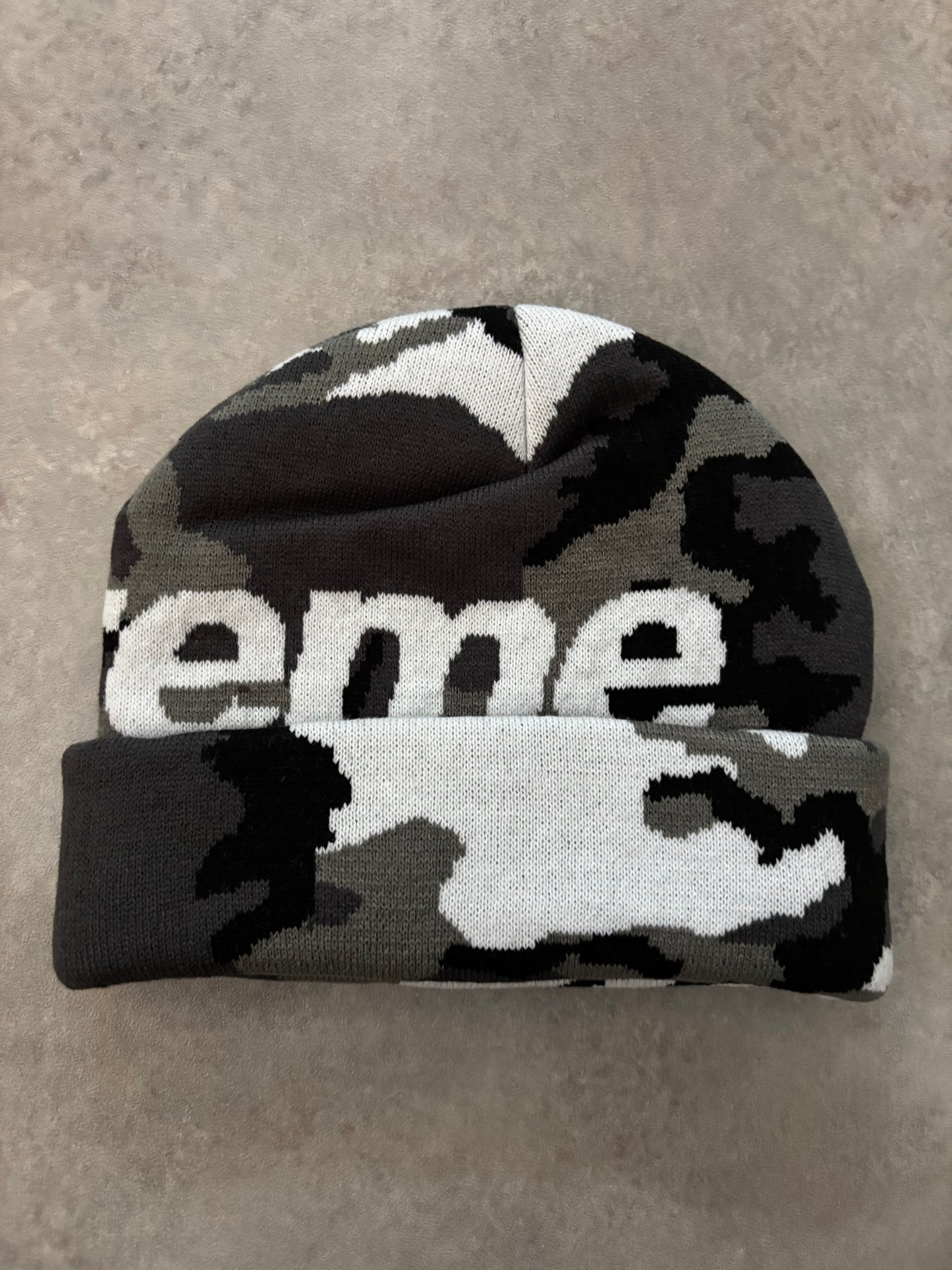 Supreme Big Logo Beanie