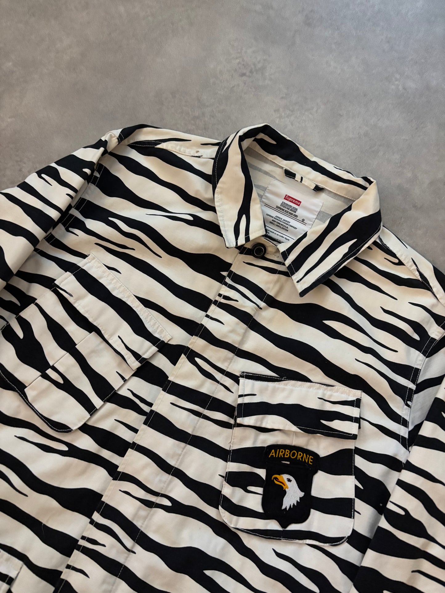 Supreme Zebra Jungle Jacket (Str. XL)