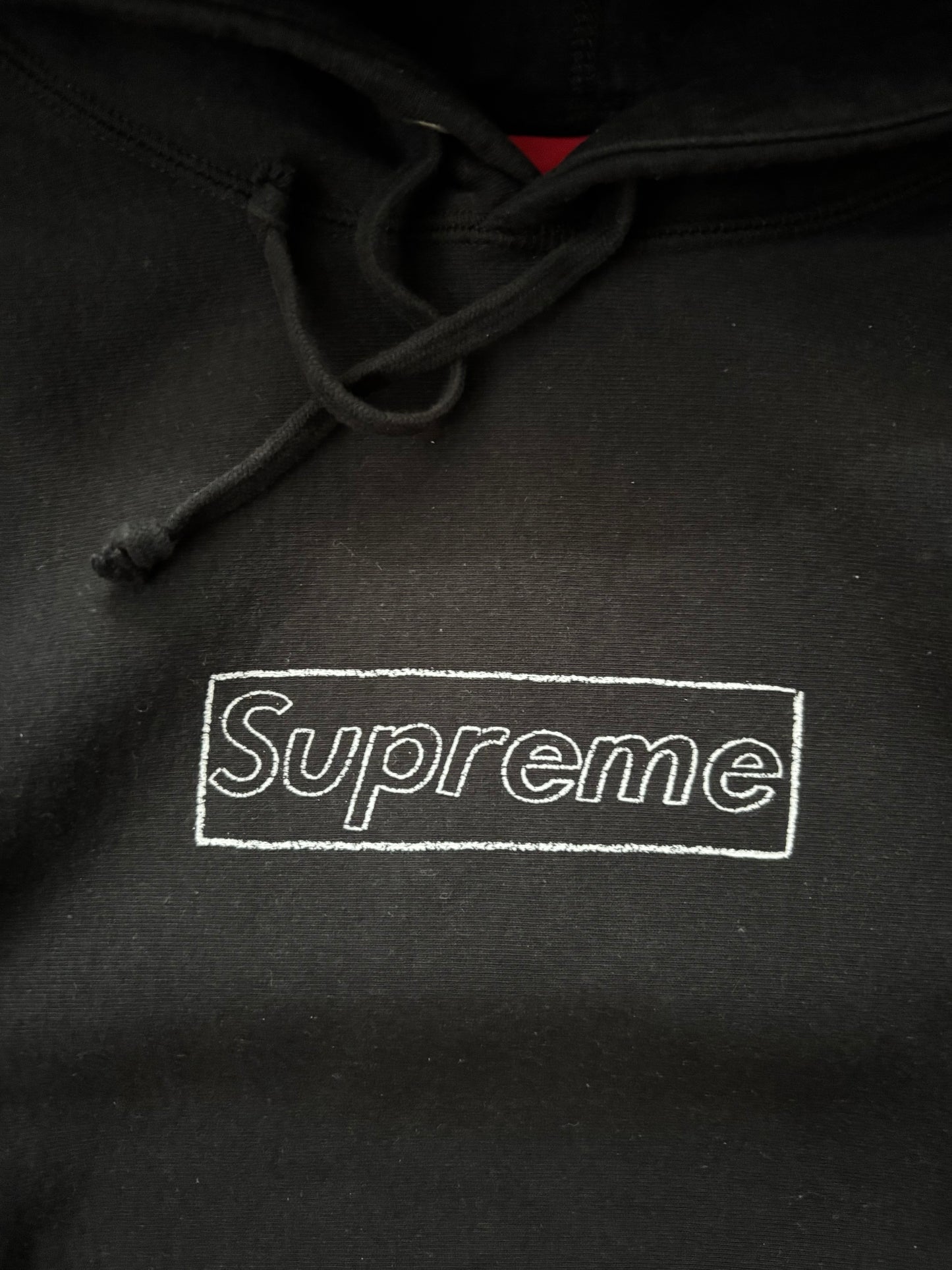 Supreme KAWS Chalk Logo Hoodie (Str. M)