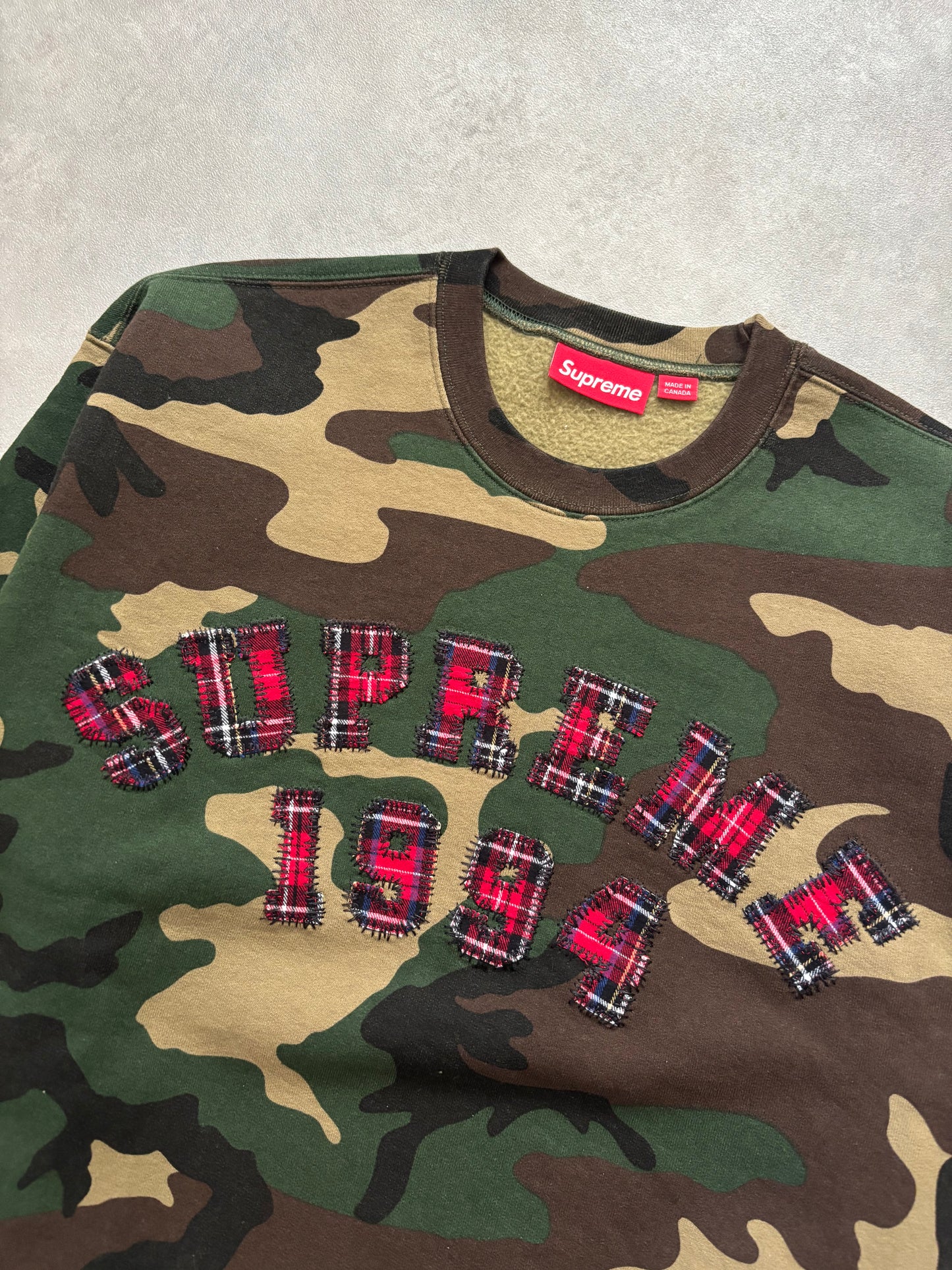 Supreme Plaid Arc Crewneck (Str. M)