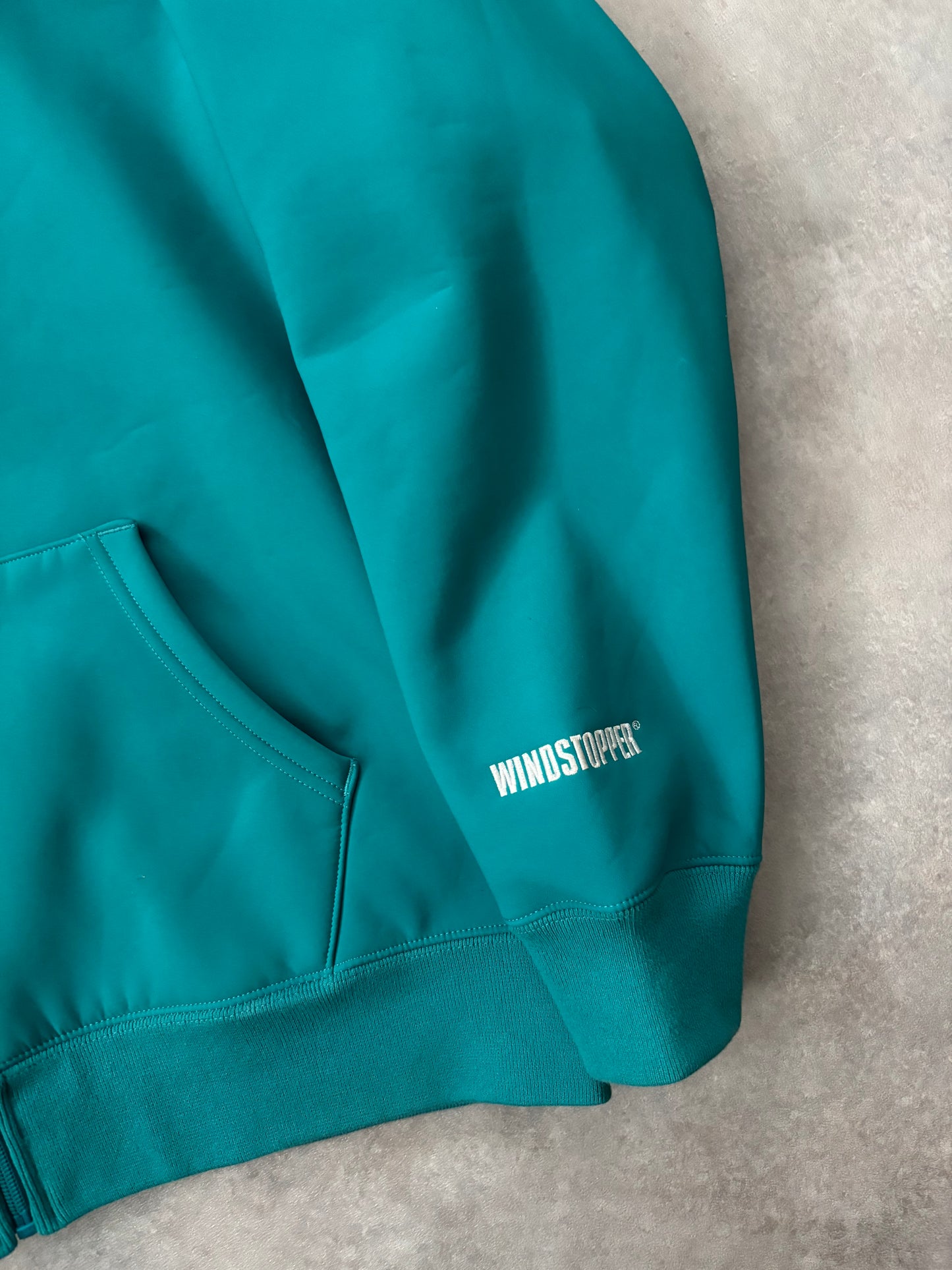 Supreme Windstopper Zip Up Hooded Sweatshirt (Str. M)