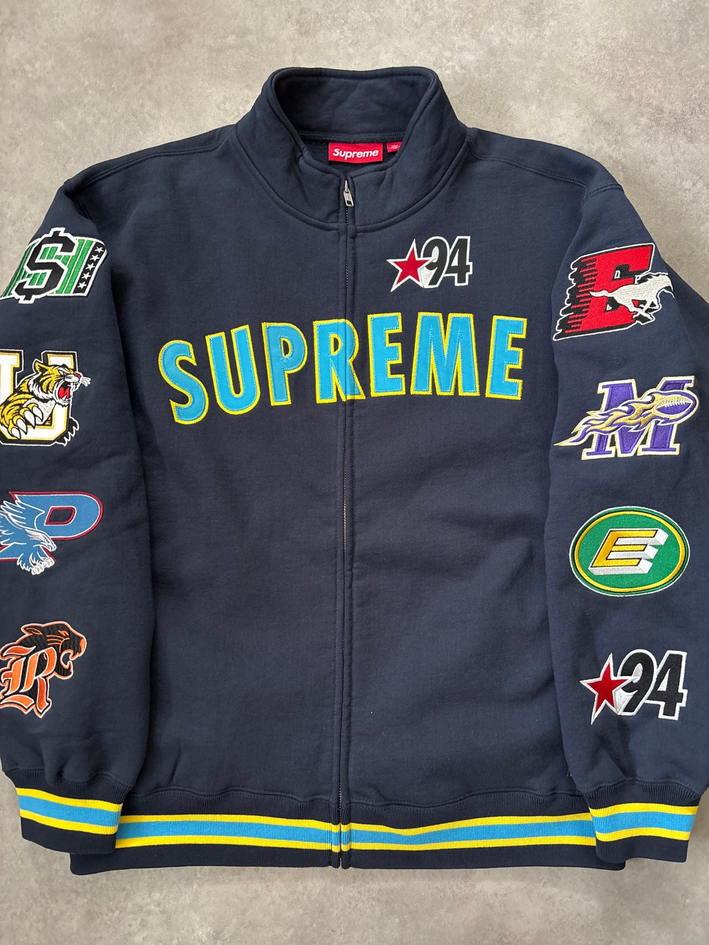 Supreme Mascots Zip Up Sweatshirt (Str. M)